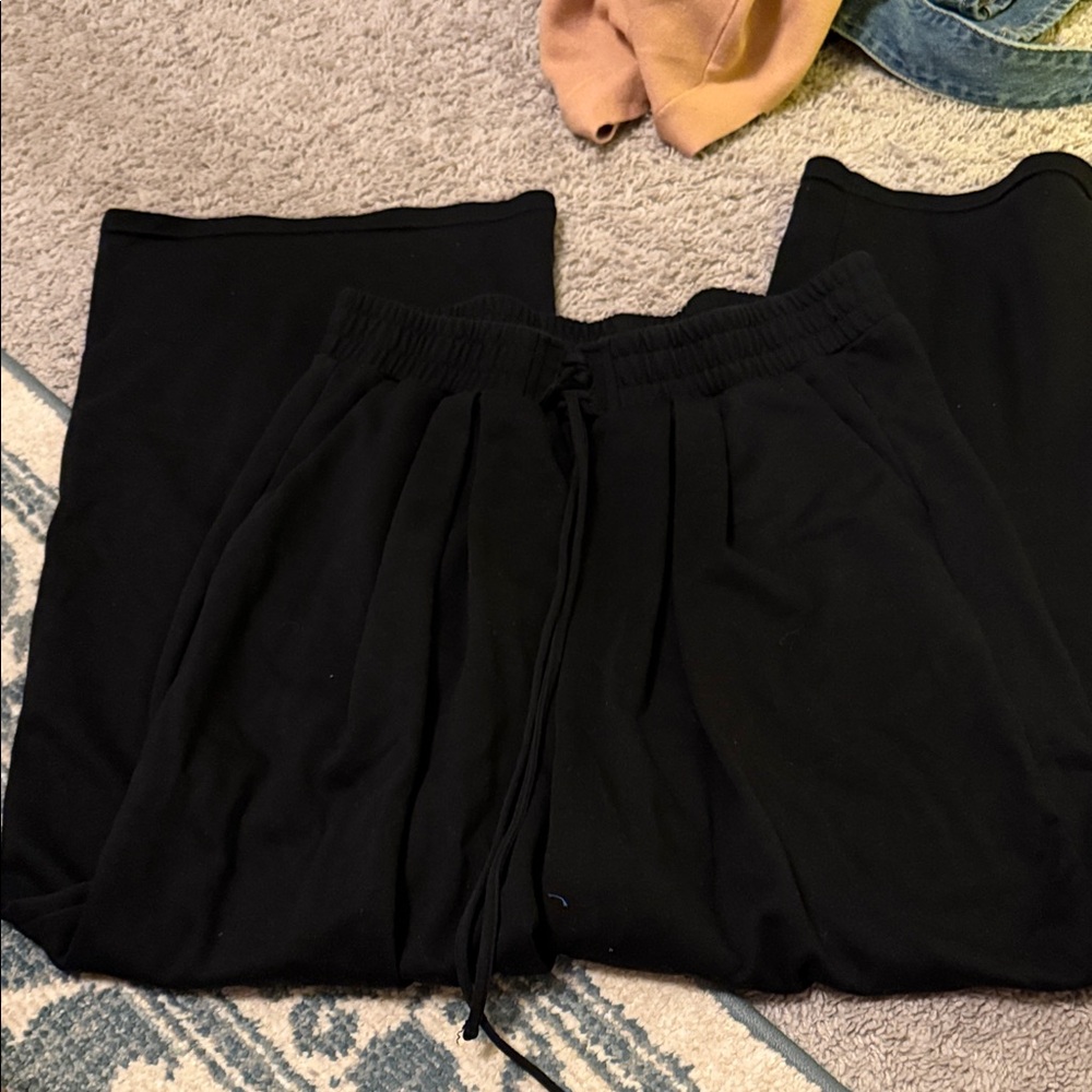 Black Wide-Leg Pants